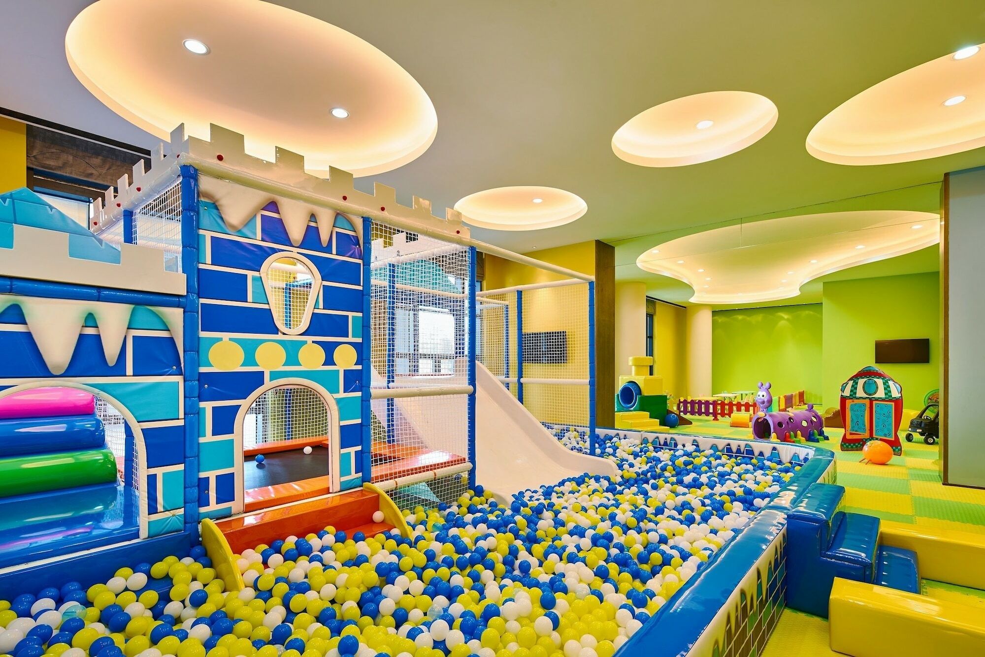 Hotel Wanda Realm Qingdao Movie Metropolis Exterior foto